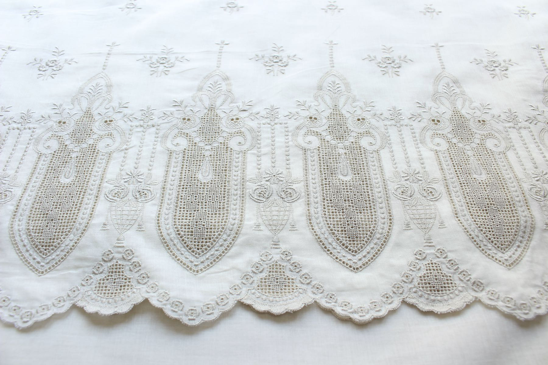 lace レース/フランス刺繍ファブリック レース